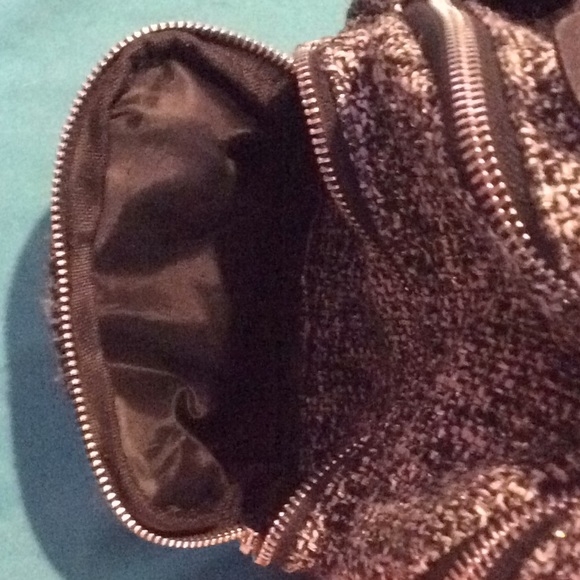 Small black backpack - Picture 5 of 8